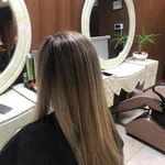 آرایشگاه زنانه لى لى رز