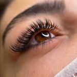سالن تخصصی مژه و ناخن کتایون داودی