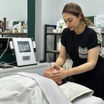 مرکز تخصصی پوست و فیشال نسترن احمدزاده