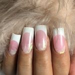 سالن زیبایی و مرکز تخصصی کاشت ناخن هلنا