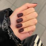 خدمات کاشت ناخن مبینا