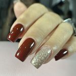 خدمات تخصصی ناخن ماهک