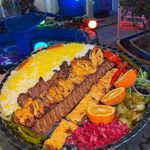 باغ رستوران سنتی عبدالرزاق