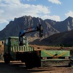 جرثقیل وکفی افراخته