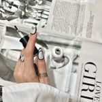 خدمات تخصصی کاشت ناخن دلا