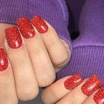 خدمات کاشت ناخن مائده آذرشب