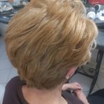 آموزشگاه و سالن زیبایی سیب سبز