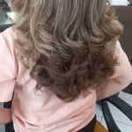 آموزشگاه و سالن زیبایی سیب سبز