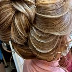 آموزشگاه و سالن زیبایی سیب سبز