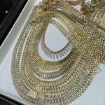 فروشنده طلا وجواهرات