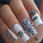 خدمات و آموزش کاشت و طراحی ناخن سمیرا