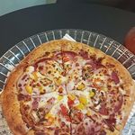 پیتزا ام وی