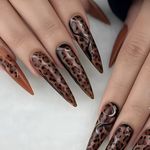 خدمات تخصصی ناخن‌حدیث وکلیه خدمات زیبایی