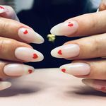 مرکز تخصصی خدمات کاشت ناخن مهشید رستگاری