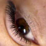 سالن زیبایی ناخن و مژه هُدَند