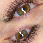 خدمات تخصصی اکستنشن مژه