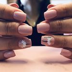 مرکز تخصصی خدمات کاشت ناخن مهشید رستگاری