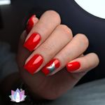 مرکز کاشت ناخن خاطره