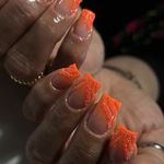 خدمات تخصصی کاشت و طراحى ناخن دان