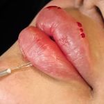 پاک کردن تتو بدن شادی