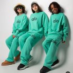 پوشاک بچگانه مسیحا