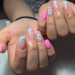 خدمات تخصصی کاشت و طراحى ناخن دان