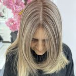 سالن زیبایی رزسفید