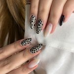 خدمات تخصصی کاشت ناخن حنا