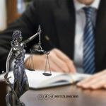 وکیل پایه یک دادگستری . دکتر بهمن نوری