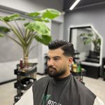 آرایشگاه مردانه نیاوران (عارف جلائیان)