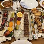 کافه رستوران وکیل التجار