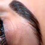 خدمات تخصصی اکستنشن مژه نایرا خداوردیان
