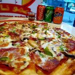 پیتزا عمو نادر