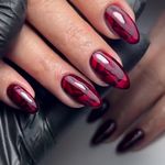 خدمات تخصصی کاشت ناخن ناهید