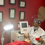 خدمات تخصصي پوست و مژه آزاده متولی