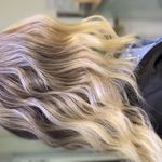 خدمات تخصصی رنگ و لایت و کوتاهی مو هستی