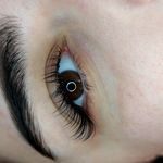 آموزش و خدمات تخصصی ناخن  و مژه عارفه