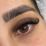 خدمات تخصصی اکستنشن مژه زهرا