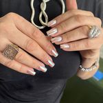 خدمات تخصصی ناخن نگین