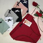 گالری ماه بانو (لباس زیر)