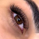 خدمات تخصصی اکستنشن مژه یلدا