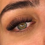 اکستنشن مژه با پرداخت هزینه مواد
