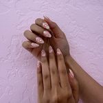 خدمات تخصصی ناخن و مژه کیمادلا