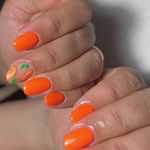 خدمات تخصصی کاشت و طراحى ناخن دان