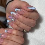 خدمات تخصصی کاشت و طراحى ناخن دان