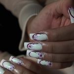 خدمات تخصصی کاشت و طراحى ناخن دان