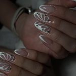 خدمات تخصصی کاشت و طراحى ناخن دان