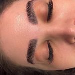 کاشت مژه و اکستنشن مژه طاهره