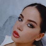 مرکز تخصصی کاشت و طراحی ناخن شیوا