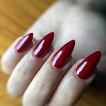 خدمات تخصصی ناخن‌روژین